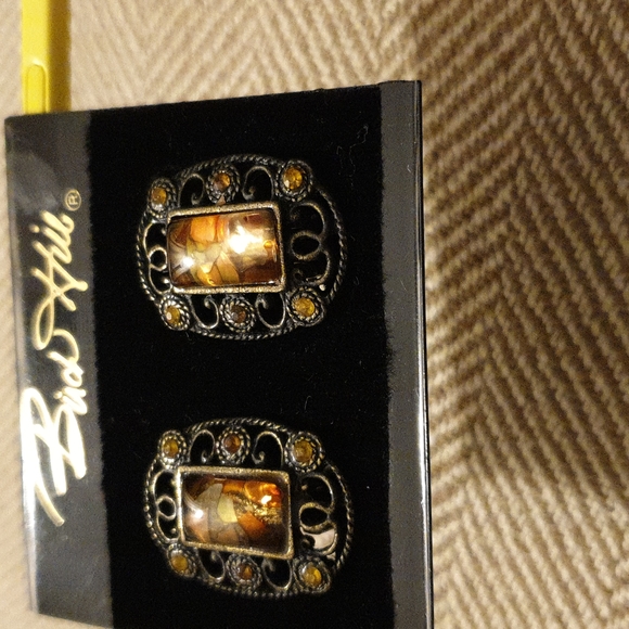 Birch Hill Clip Earrings - Picture 4 of 4